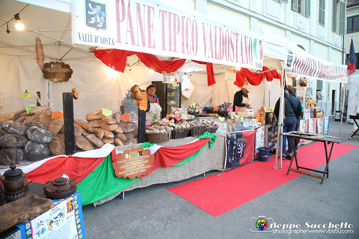 VBS_0966 - Fiera Nazionale del Tartufo e dei Santi 2022.jpg